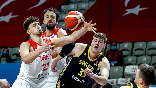 TBF Başkanı Türkoğlu: Türk basketbolu en iyi yıllarından birini yaşadı dedi.