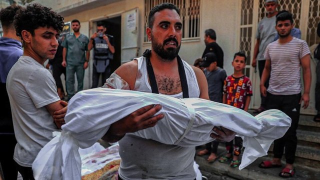 Soykırımcı İsrail'in Gazze'de yaptığı saldırılarda sabahtan bu yana 113 kişi hayatını kaybetti